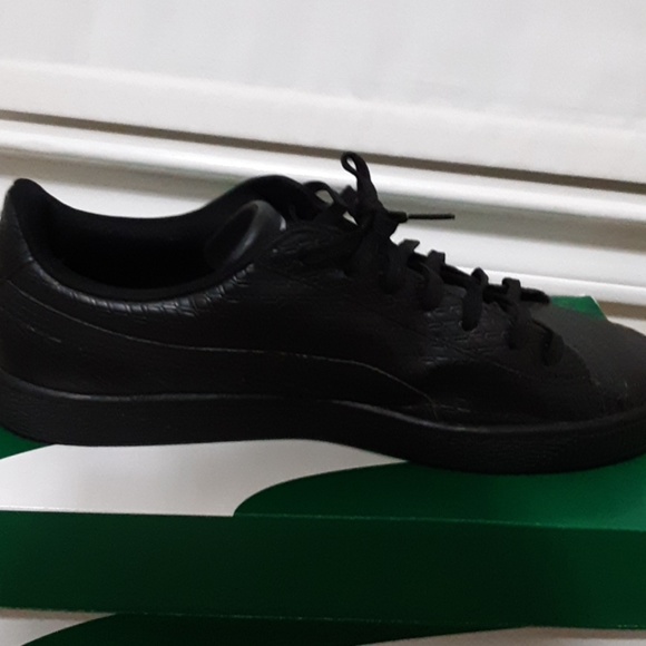 Shoes - Picture 4 of 6